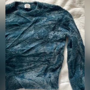 SUNDAY BEST FUZZY SWEATER